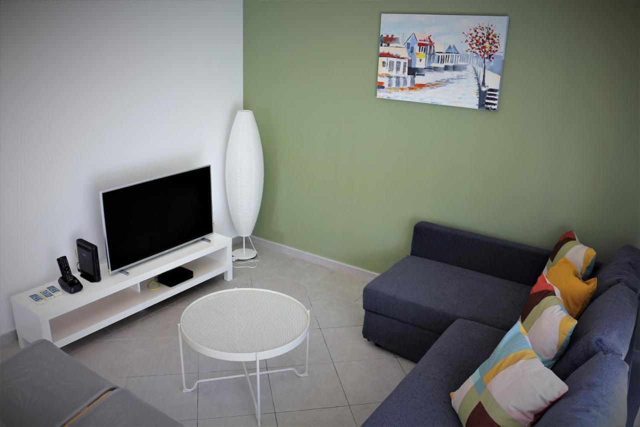 Lovely Apartment In Carvoeiro By The Beach Exterior foto
