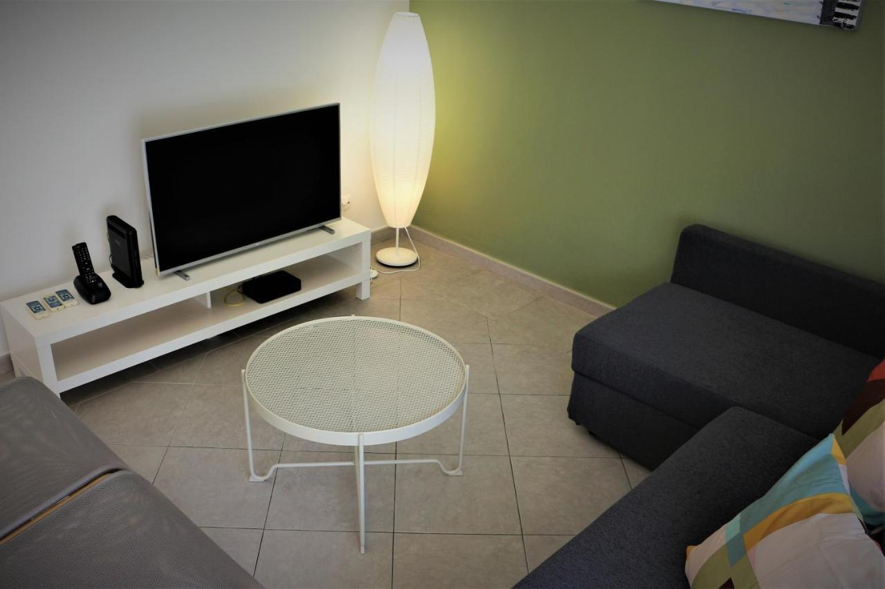 Lovely Apartment In Carvoeiro By The Beach Exterior foto