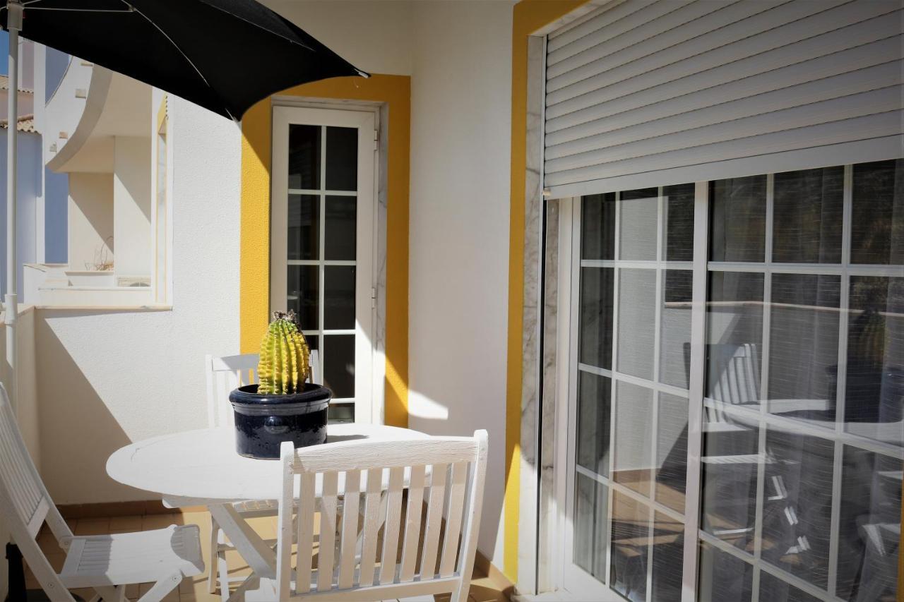 Lovely Apartment In Carvoeiro By The Beach Exterior foto